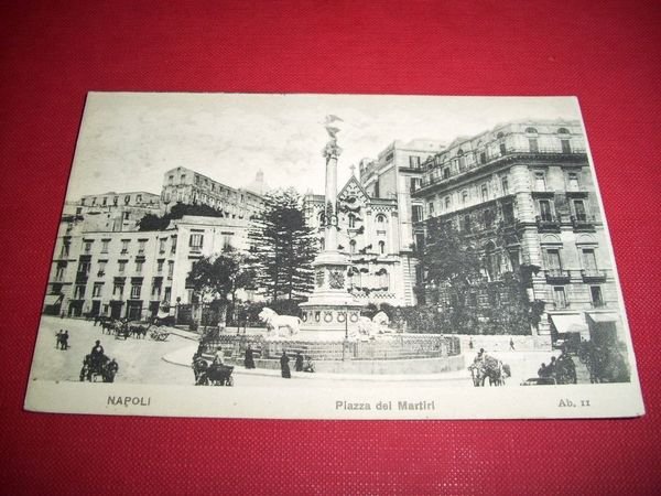 Cartolina Napoli - Piazza dei Martiri - 1911.