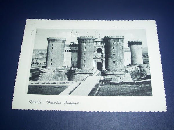 Cartolina Napoli - Maschio Angioino 1959.