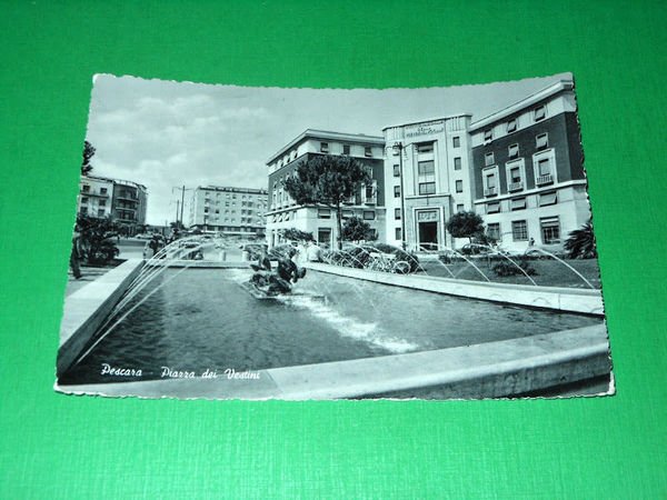 Cartolina Pescara - Piazza dei Vestini 1959.