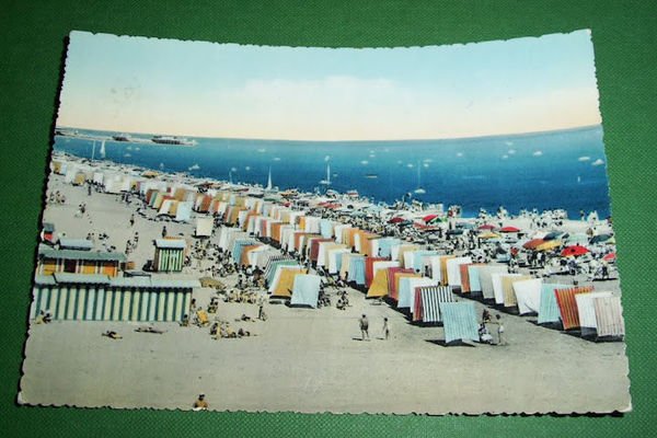 Cartolina Rimini - Veduta della spiaggia 1955.