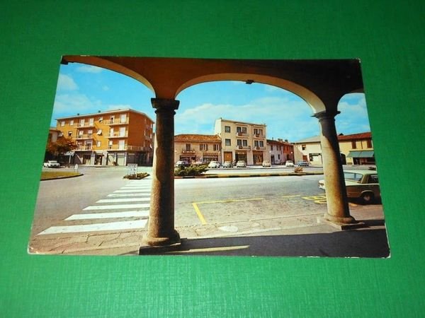 Cartolina Busto Garolfo - Piazza Lombardia 1983