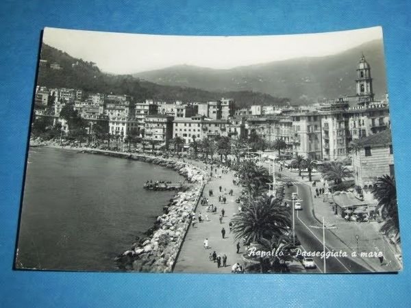 Cartolina Rapallo - Passeggiata a mare 1965.+