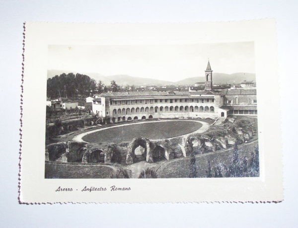 Cartolina Arezzo - Amfiteatro Romano 1950.