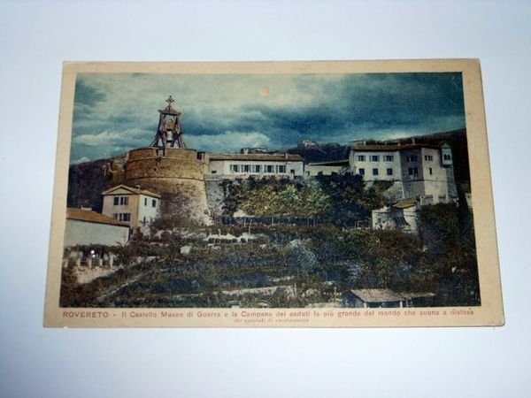 Cartolina Rovereto - Il Castello Museo di Guerra e la …