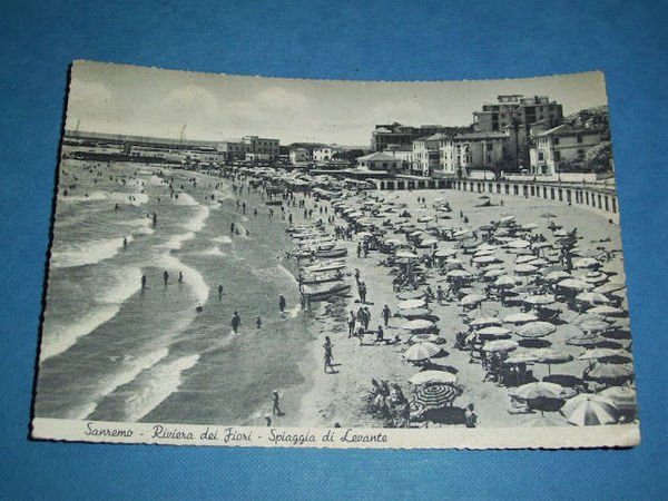 Cartolina Sanremo - Spiaggia di Levante 1958.