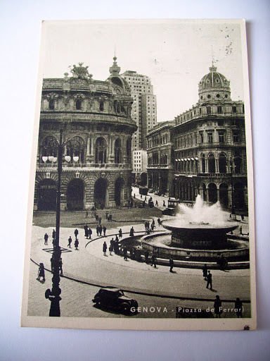 Cartolina Genova - Piazza De Ferrari - 1940 ca.