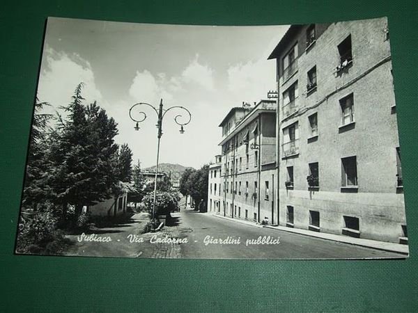 Cartolina Subiaco - Via Cadorna - Giardini pubblici '56.