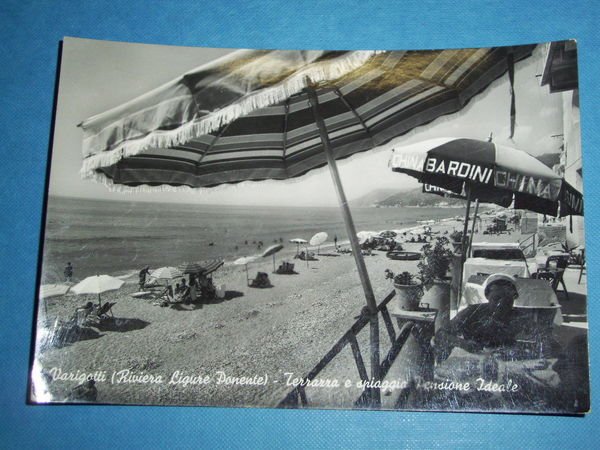 Cartolina Varigotti - Veduta della spiaggia 1956.