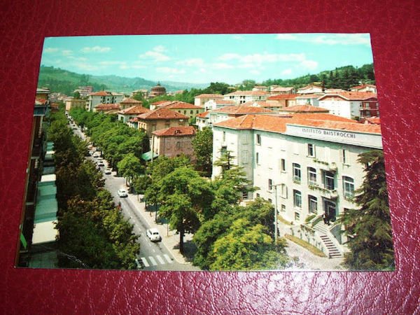 Cartolina Salsomaggiore Terme - Viale Matteotti 1971.