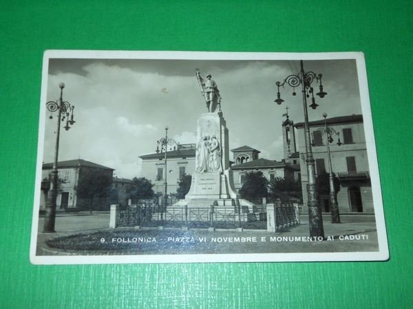 Cartolina Follonica - Piazza VI Novembre e Monumento ai Caduti …