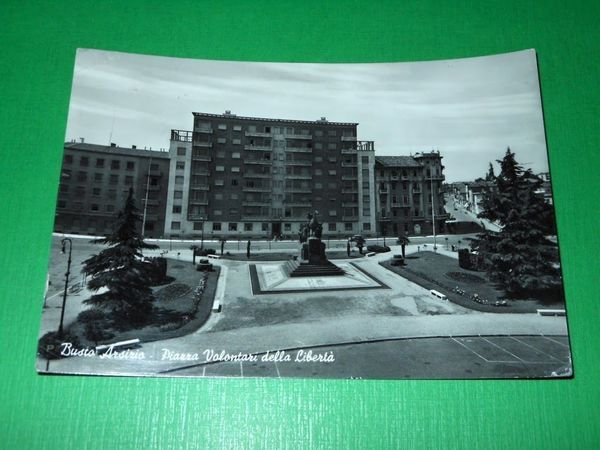 Cartolina Busto Arsizio - Piazza Volontari della Libertà 1957.