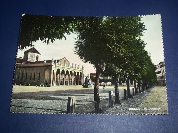 Cartolina Biella - Il Duomo 1957.