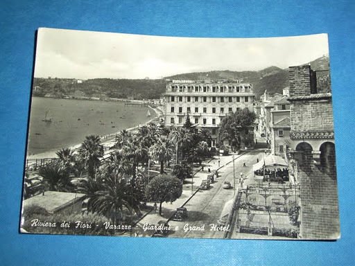 Cartolina Varazze - Giardini e Grand Hotel 1952