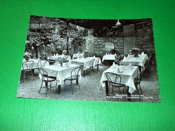 Cartolina Bellagio - Giardino nel Ristorante Valsecchi 1955 ca