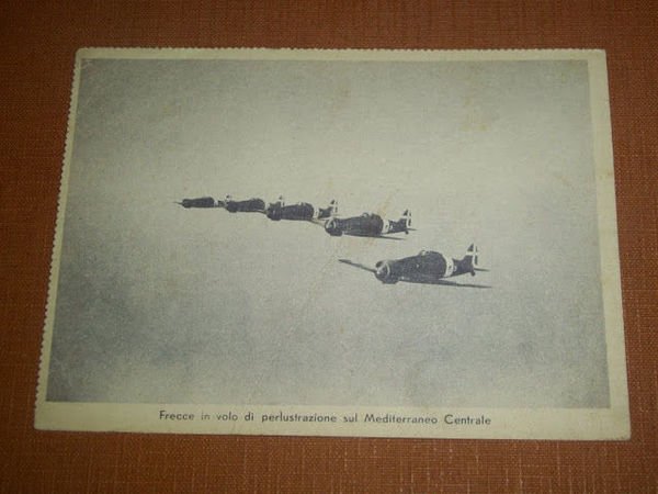 Cartolina Aeronautica P.N.F. - Frecce in volo di perlustrazione sul …