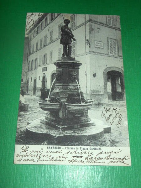 Cartolina Camerino - Fontana in Piazza Garibaldi 1908.