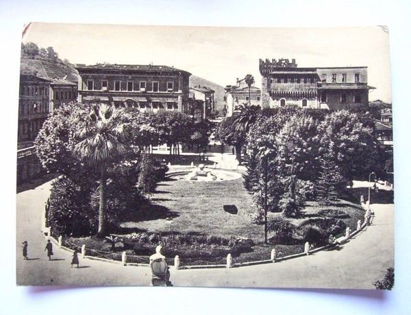 Cartolina Carrara Piazza Gramsci già Risorgimento 1953.