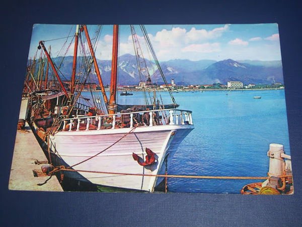 Cartolina Marina di Carrara - Il Porto 1962.