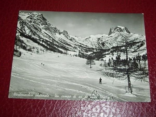 Cartolina Bardonecchia - Campo sci di Valle Stretta '40