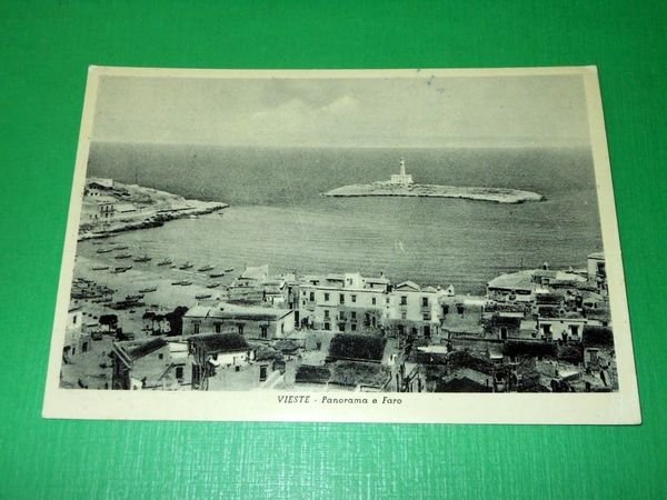 Cartolina Vieste -- Panorama e Faro 1950 ca