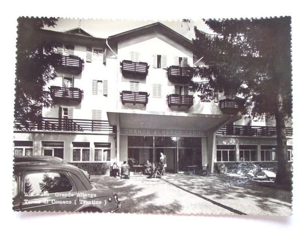 Cartolina Terme di Comano - Grande Albergo 1950 ca