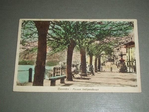 Cartolina Cannobio - Piazza Indipendenza 1952