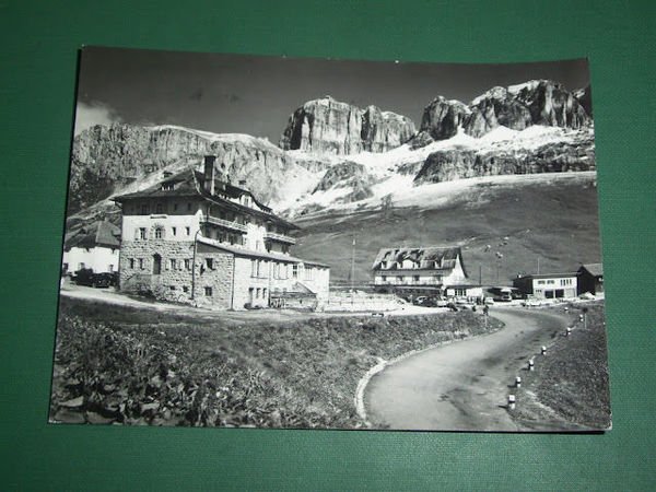 Cartolina Passo Pordoi - Alberghi Savoia e Maria 1966