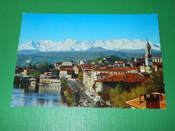 Cartolina Ivrea - Panorama - Nello sfondo "La Bella Dormiente" …