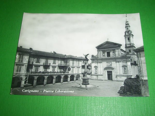 Cartolina Carignano - Piazza Liberazione 1959
