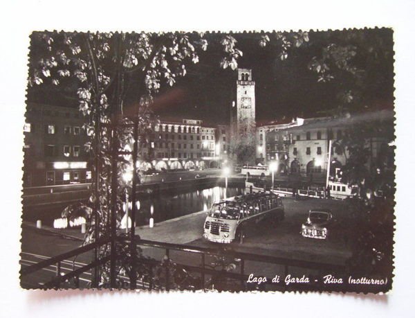 Cartolina Lago di Garda - Riva - Veduta notturna 1955
