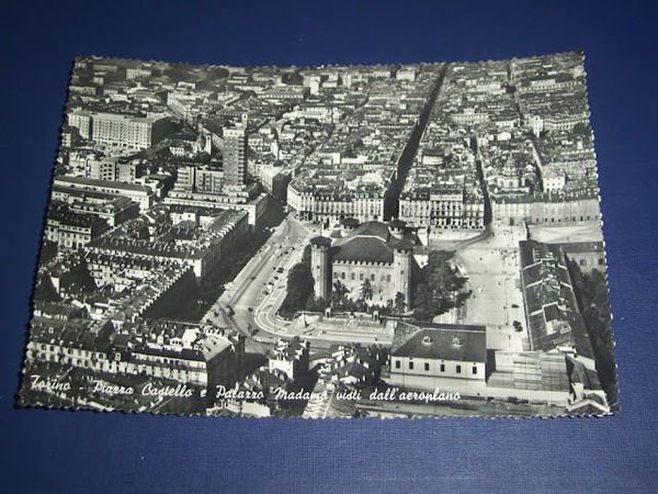 Cartolina Torino - Piazza Castello e Palazzo Madama 1957