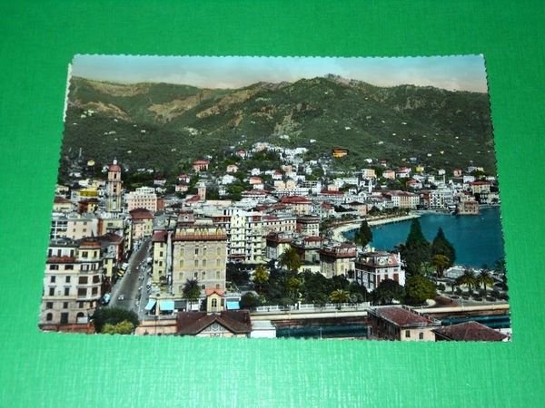 Cartolina Rapallo - Panorama e via Matteotti 1956