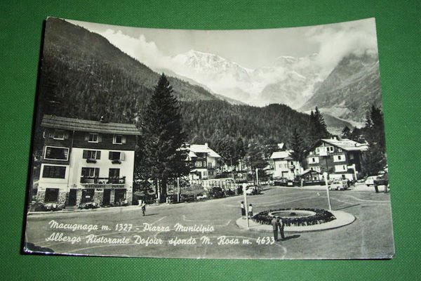 Cartolina Macugnaga - Piazza Municipio e Albergo Dufour 1957
