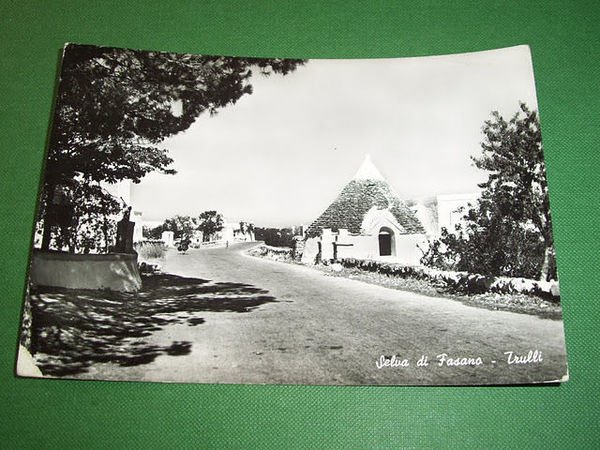Cartolina Selva di Fasano - Trulli 1955 ca | Immagine principale