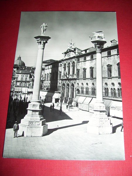 Cartolina Vicenza - Piazza dei Signori 1957