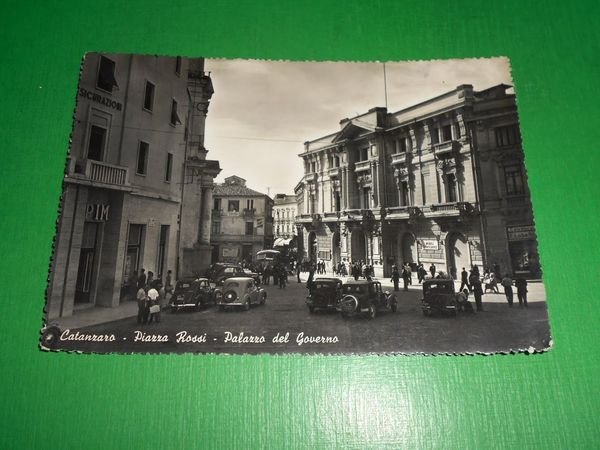 Cartolina Catanzaro - Piazza Rossi - Palazzo del Governo 1953 | Immagine principale