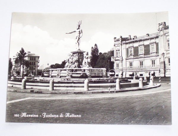 Cartolina Messina - Fontana di Nettuno 1977