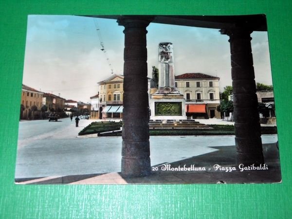 Cartolina Montebelluna - Piazza Garibaldi 1954