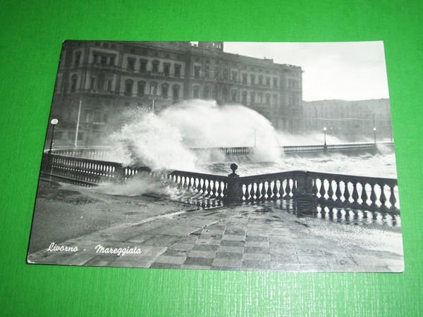 Cartolina Livorno - Mareggiata 1964