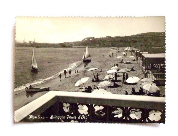 Cartolina Piombino - Spiaggia Ponte d' Oro 1954