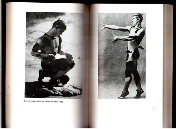 Cartolina Lido di Camaiore - Viali e spiaggia 1964