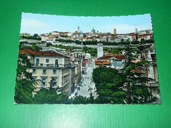 Cartolina Bergamo - Panorama Città Alta da Largo B. Belotti …