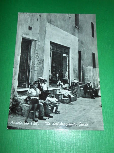 Cartolina Castelsardo ( Sassari ) - Via dell' Artigianato Sardo …