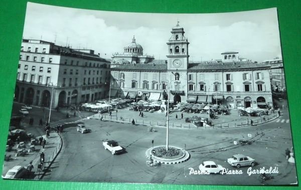 Cartolina Parma - Piazza Garibaldi 1960 ca