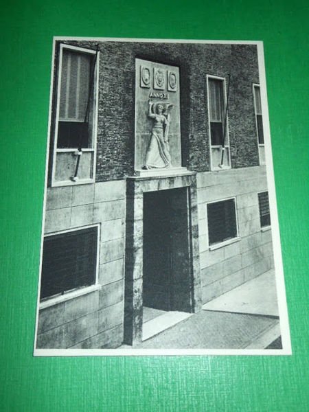 Cartolina Sabaudia - Municipio - Particolare dell' ingresso 1940 ca. …