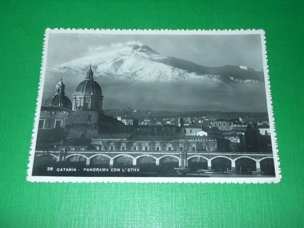 Cartolina Catania - Panorama con l' Etna 1947