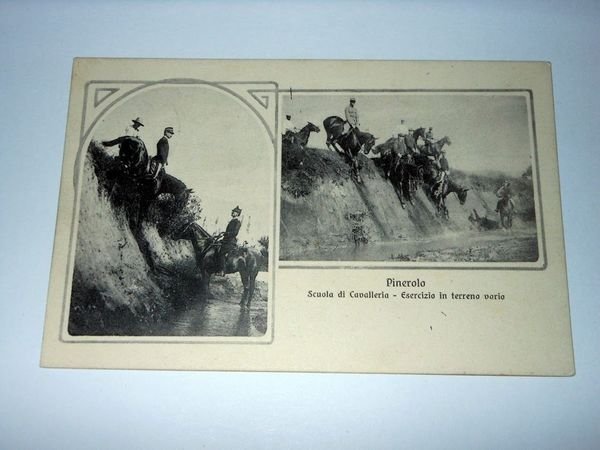 Cartolina Pinerolo - Scuola di Cavalleria - Esercizio in terreno …