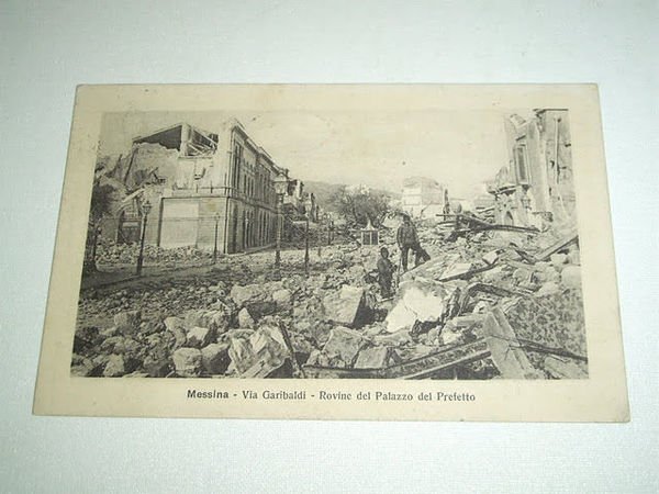 Cartolina Messina - Via Garibaldi - Rovine del Palazzo del … | Immagine principale