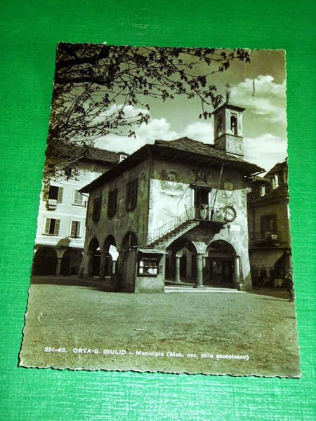 Cartolina Orta S. Giulio - Municipio 1945 ca