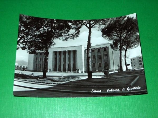 Cartolina Latina - Palazzo di Giustizia 1960 ca